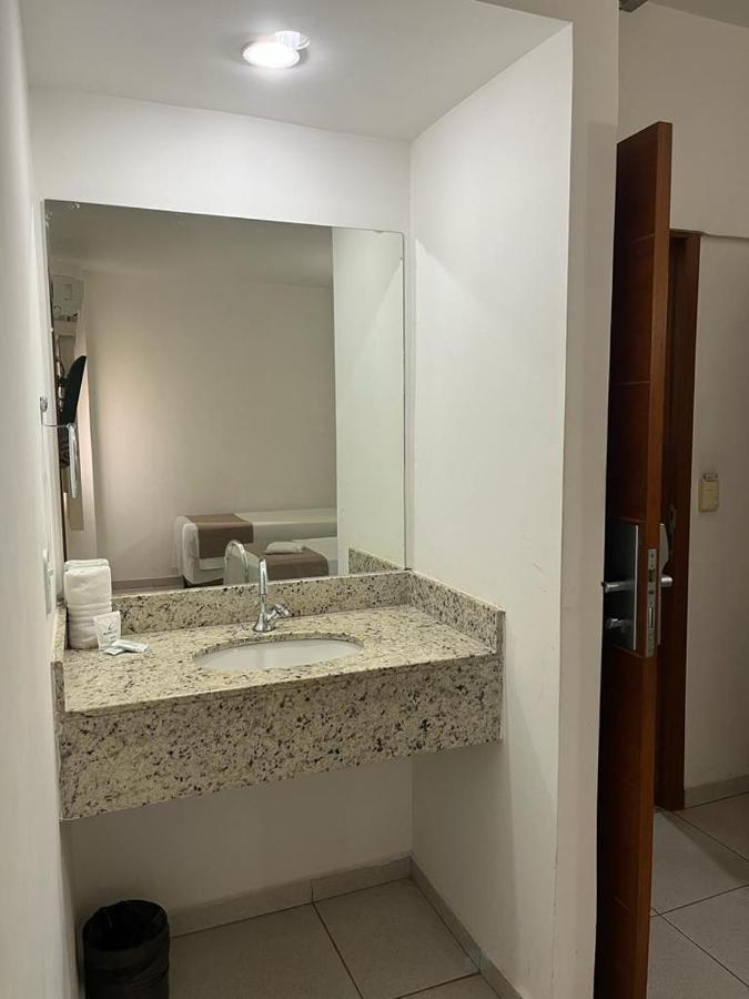 Larison Economy Hotel Pôrto Velho Екстериор снимка