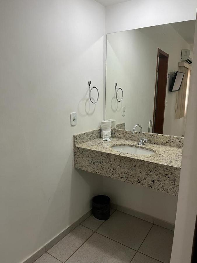 Larison Economy Hotel Pôrto Velho Екстериор снимка