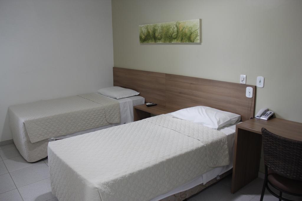Larison Economy Hotel Pôrto Velho Екстериор снимка