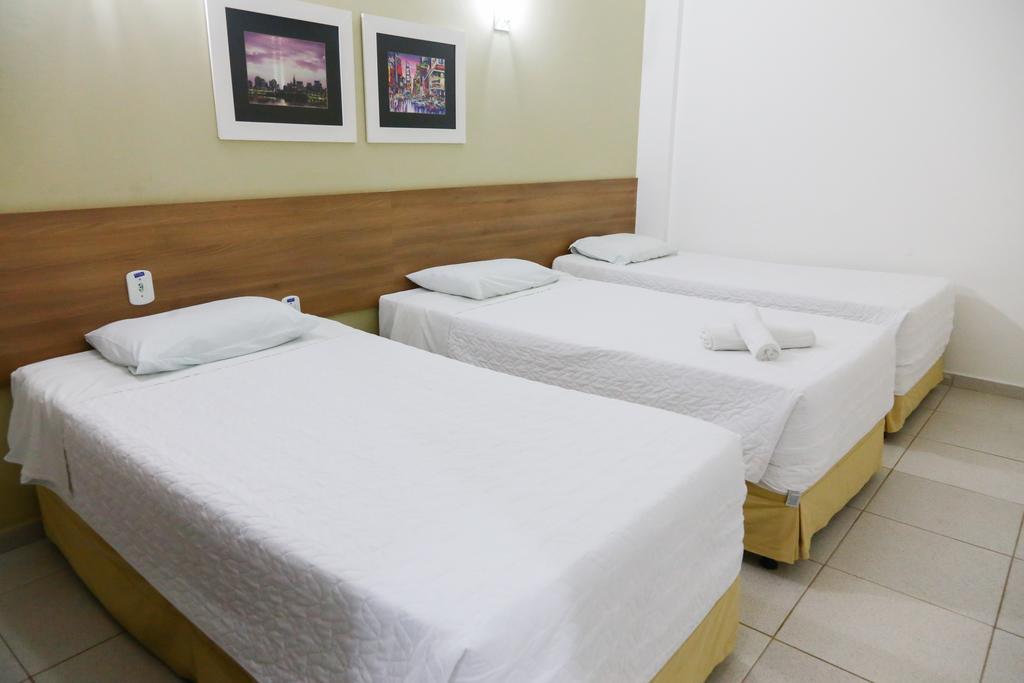 Larison Economy Hotel Pôrto Velho Екстериор снимка